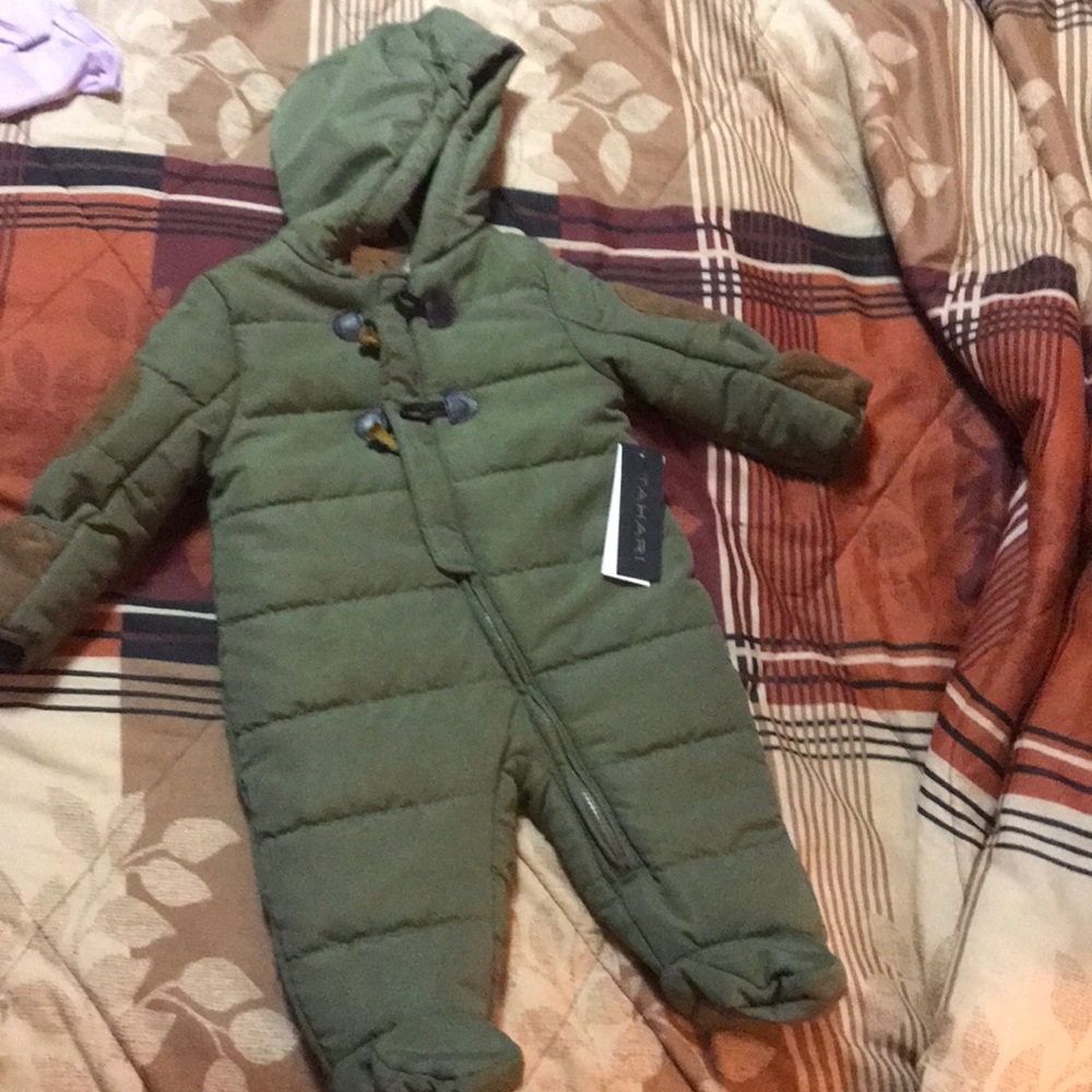 Snow suit  6-9 months brand new